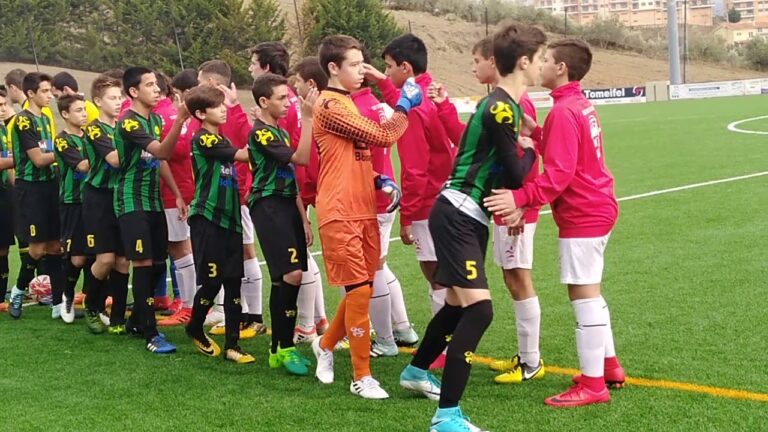 Sport Clube Regua: Tradi&ccedil;&atilde;o e Paix&atilde;o pelo Futebol